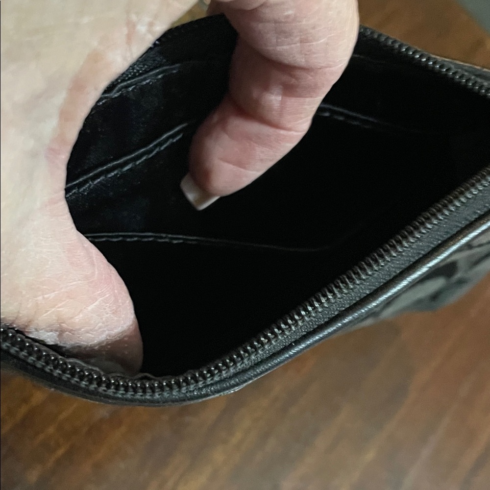 Coach Black Signature Wristlet - Picture 8 of 10